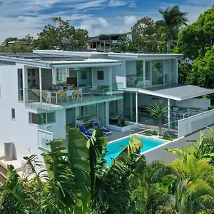 Magnificent Views On Arkana, Holiday home Noosa Heads